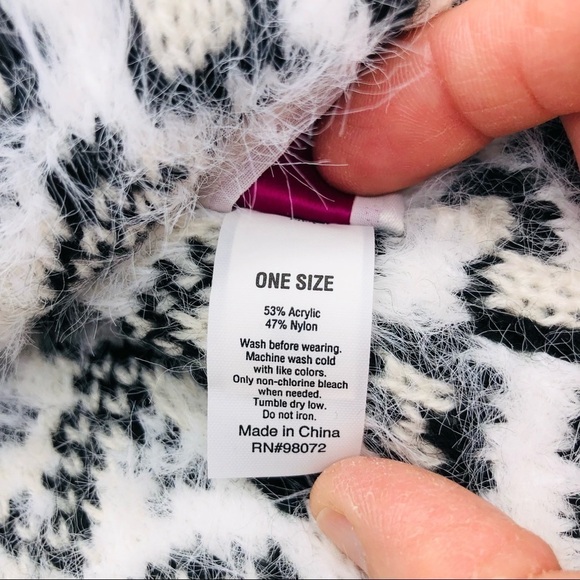 So - WOMENS WHITE AND BLACK LEOPARD HAT - Picture 5 of 9